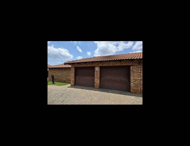 2 BEDROOM TOWNHOUSE SOLD IN ANNLIN
